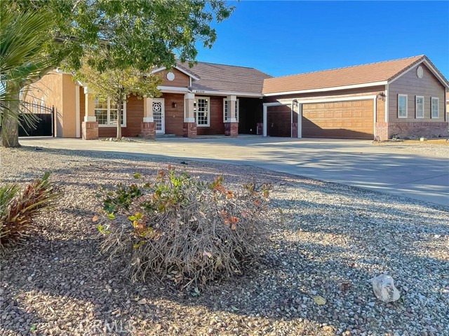 Detail Gallery Image 2 of 45 For 43309 45th St, Lancaster,  CA 93536 - 6 Beds | 2 Baths