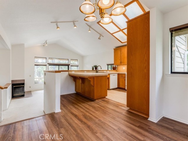 2320 Wilcombe Drive, Cambria CA: https://media.crmls.org/medias/4bab31be-601e-42b7-af60-42b8d499a1d6.jpg