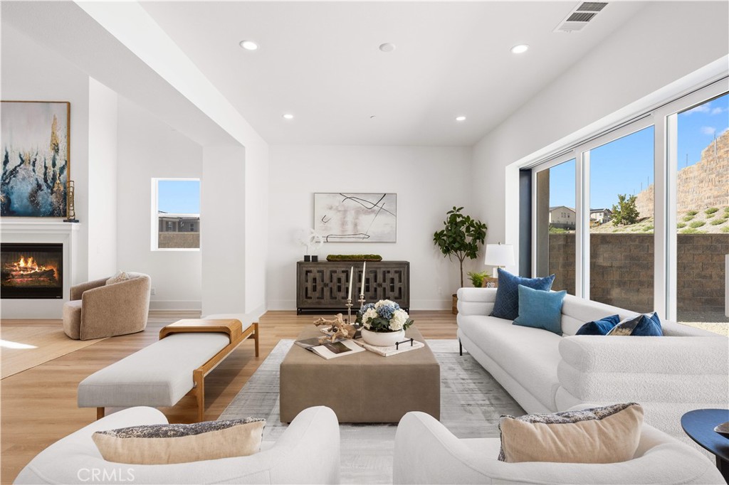 MLS #WS25248928 image #9