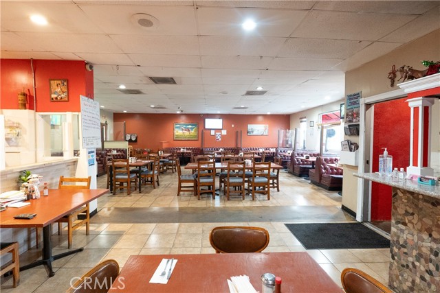 5949 Whittier, Los Angeles CA: https://media.crmls.org/medias/4bac396b-87ba-42f0-9ce5-a059461df769.jpg