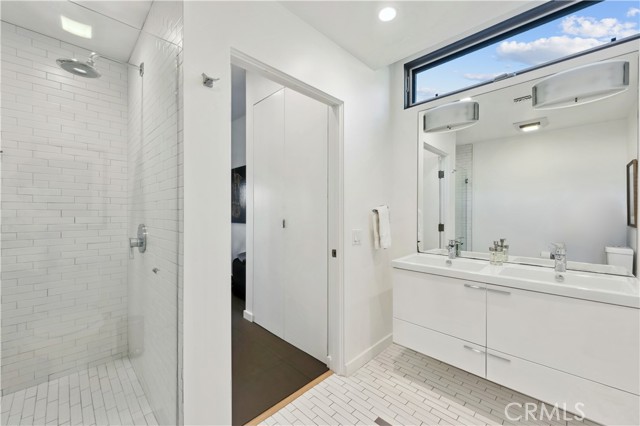 Detail Gallery Image 20 of 43 For 753 N Orange Dr, Los Angeles,  CA 90038 - 5 Beds | 3/3 Baths