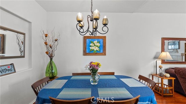 Detail Gallery Image 15 of 32 For 9001 Owensmouth Ave #3,  Canoga Park,  CA 91304 - 3 Beds | 2/1 Baths