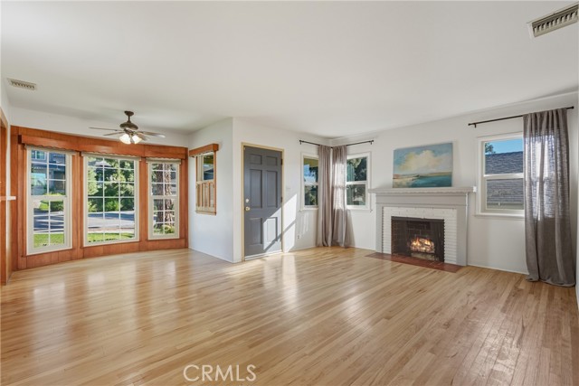 Detail Gallery Image 8 of 39 For 375 N Canyon Bld, Monrovia,  CA 91016 - 3 Beds | 2 Baths