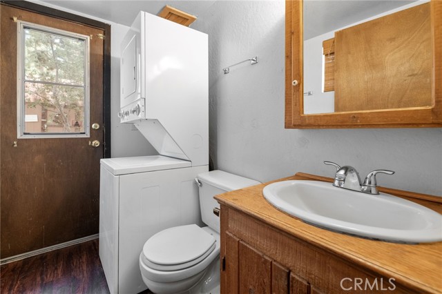 Detail Gallery Image 6 of 13 For 586 Spruce Ln, San Bernardino,  CA 92386 - 2 Beds | 1/1 Baths