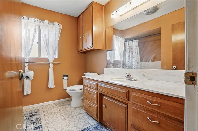 260 E Whittier Avenue, Hemet CA: https://media.crmls.org/medias/4baf4295-6d15-47b0-a560-89cc743c1fd4.jpg