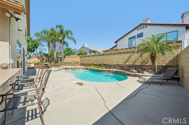 6586 Manzanita Court, Chino CA: https://media.crmls.org/medias/4bafcafc-77ea-454d-b7cf-c94b5c041e2c.jpg
