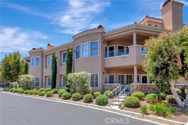 Separate rear entrance to this home allows easy access to/from additional parking