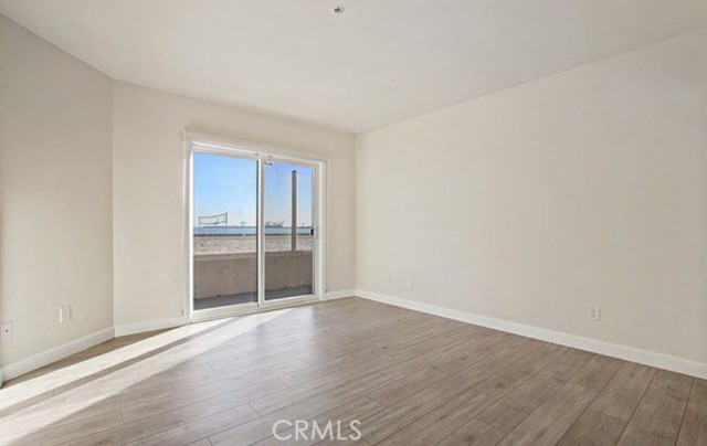 25 15th Place # 101, Long Beach, California 90802, 3 Bedrooms Bedrooms, ,2 BathroomsBathrooms,Residential,For Sale,25 15th Place # 101,CROC25040740