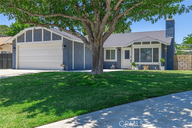 Image 2 for 42937 Sunny Ln, Lancaster, CA 93536