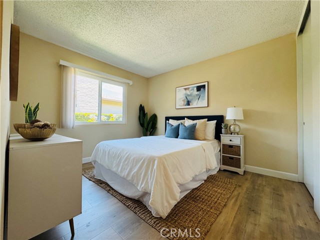 Detail Gallery Image 8 of 22 For 1881 Mitchell Ave #8,  Tustin,  CA 92780 - 3 Beds | 2 Baths