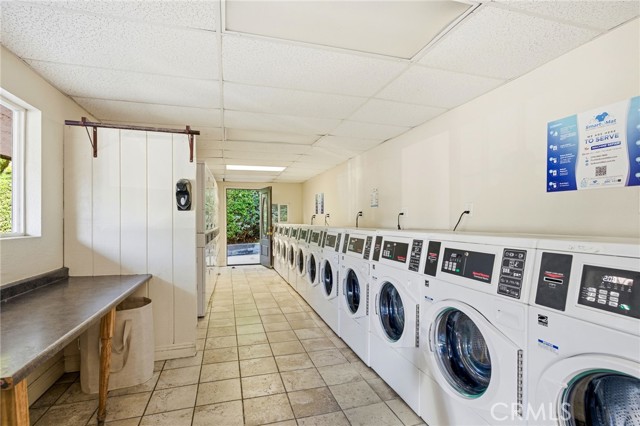 318 S Miraleste Drive, San Pedro CA: https://media.crmls.org/medias/4bb37119-6bcf-4a2b-b99b-7e354d10ae02.jpg