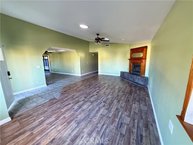 912 Wade Drive, Paso Robles CA: https://media.crmls.org/medias/4bb39db2-5747-4701-a3cd-3ca4f9414b11.jpg