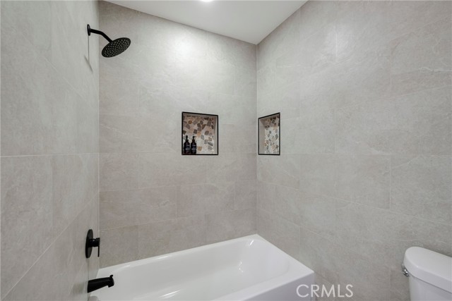 Detail Gallery Image 18 of 34 For 14222 Raintree Rd, Tustin,  CA 92780 - 3 Beds | 2 Baths