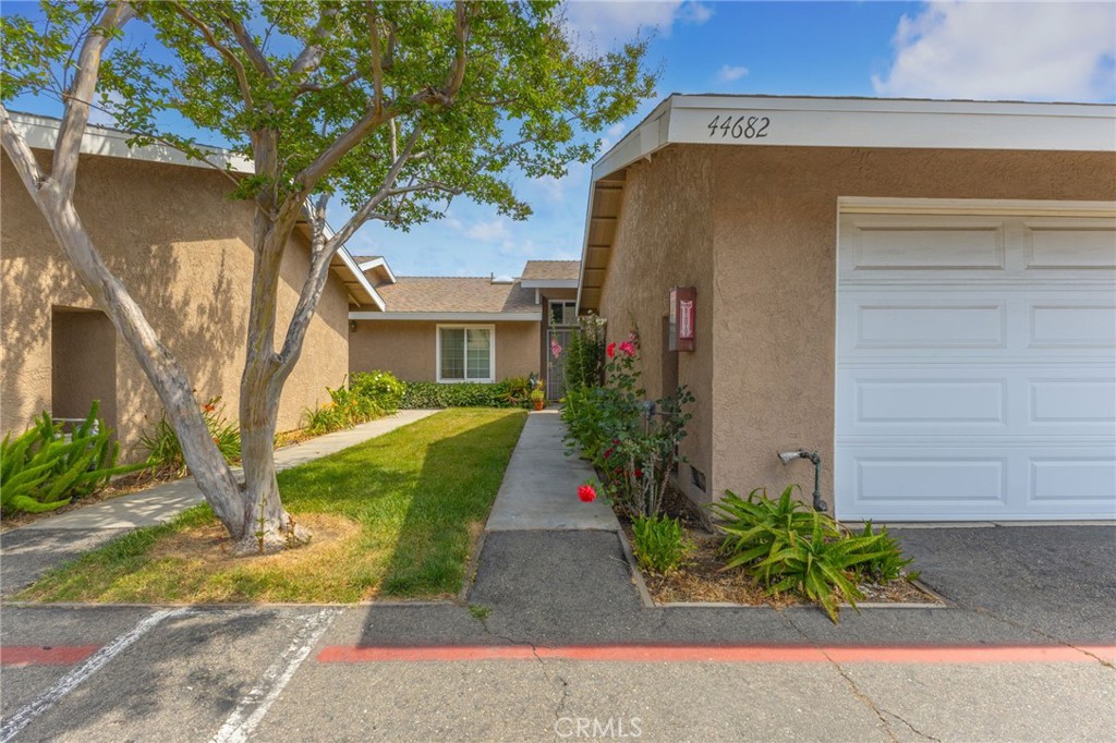 44682 La Paz Road