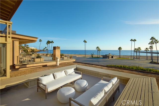 Detail Gallery Image 12 of 33 For 3024 Breakers Dr, Corona Del Mar,  CA 92625 - 7 Beds | 5/1 Baths