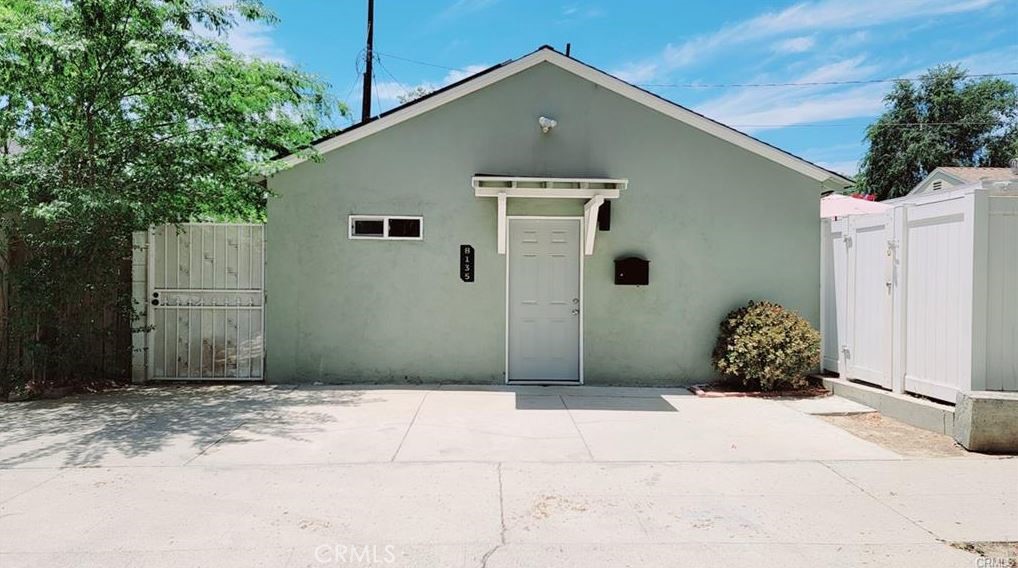 8135 Loma Verde Avenue