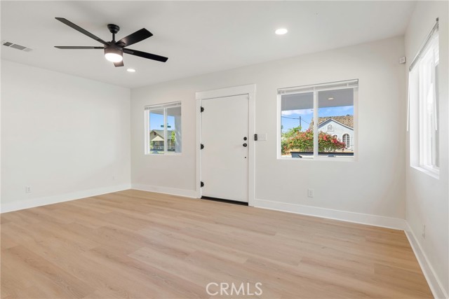 Detail Gallery Image 13 of 49 For 201 Lincoln St, Bakersfield,  CA 93305 - 3 Beds | 2 Baths