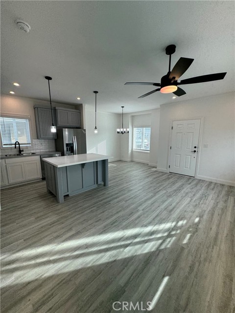 Detail Gallery Image 4 of 6 For 2627 E La Palma Ave #18,  Anaheim,  CA 92806 - 2 Beds | 2 Baths