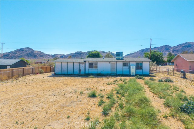 Detail Gallery Image 31 of 38 For 4805 Avenida La Mirada, Joshua Tree,  CA 92252 - 3 Beds | 2 Baths