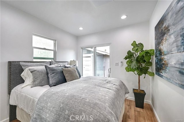 Detail Gallery Image 6 of 19 For 2921 S Pacific Ave, San Pedro,  CA 90731 - 2 Beds | 2 Baths