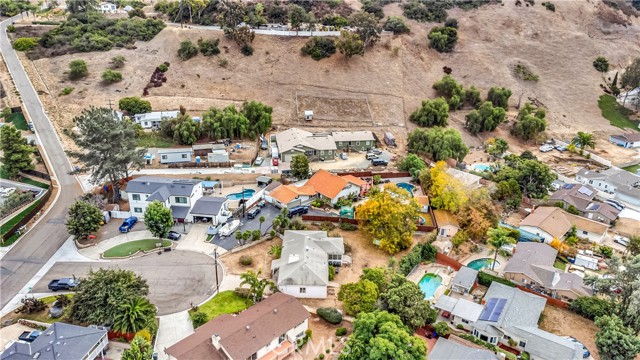 Detail Gallery Image 4 of 23 For 3417 Randy Ct, Chula Vista,  CA 91910 - 3 Beds | 2 Baths