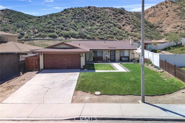 Detail Gallery Image 23 of 26 For 29351 Abelia Rd, Canyon Country,  CA 91387 - 3 Beds | 2 Baths