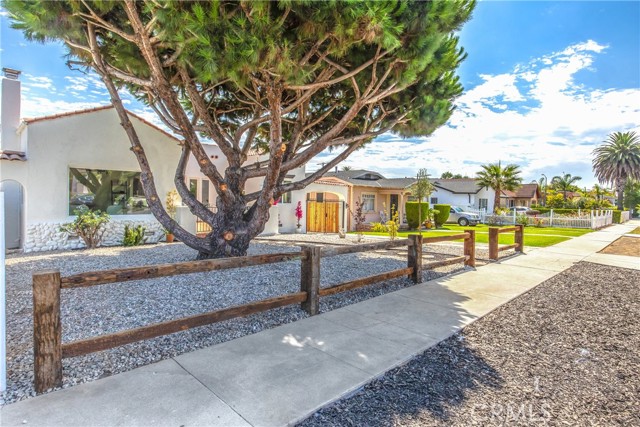 Detail Gallery Image 4 of 42 For 5140 Chesley Ave, Los Angeles,  CA 90043 - 3 Beds | 2 Baths