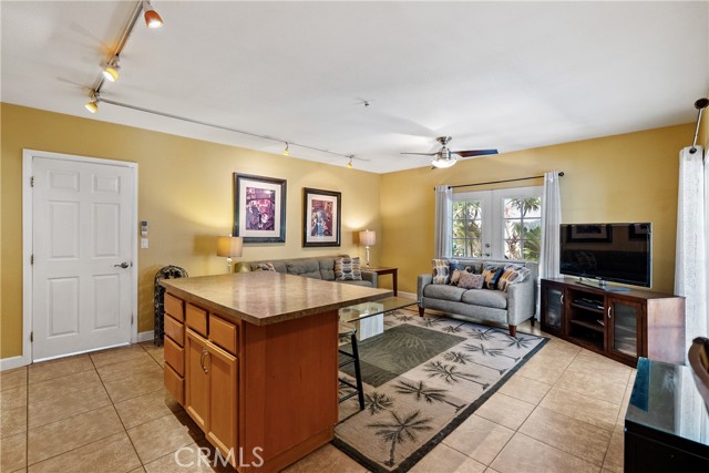 1002 Par Avenue, Paso Robles CA: https://media.crmls.org/medias/4bb79f94-0ce5-4448-9d07-01a800d1e863.jpg