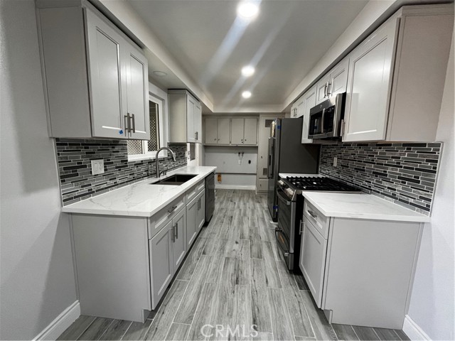 873 Ponderosa Dr, Hemet CA: https://media.crmls.org/medias/4bb7a642-bbea-4d6d-b60e-614b860bce9e.jpg