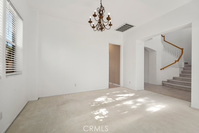 Detail Gallery Image 10 of 44 For 2828 Augusta, Santa Ana,  CA 92706 - 5 Beds | 4 Baths