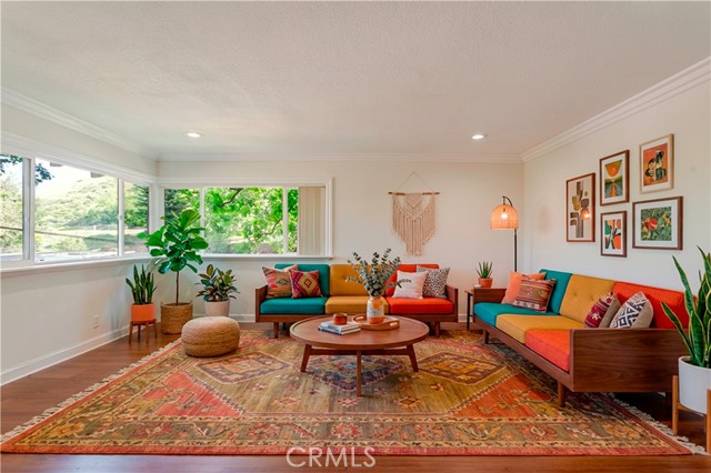 Detail Gallery Image 14 of 40 For 5888 Oak Knolls, Simi Valley,  CA 93063 - 3 Beds | 2 Baths