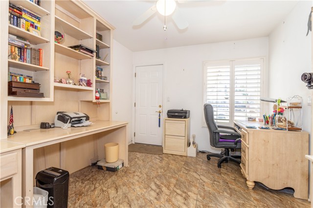 20357 Fairweather Street, Canyon Country CA: https://media.crmls.org/medias/4bbbb0a7-5448-4e5a-813c-9f1f0c98e94d.jpg
