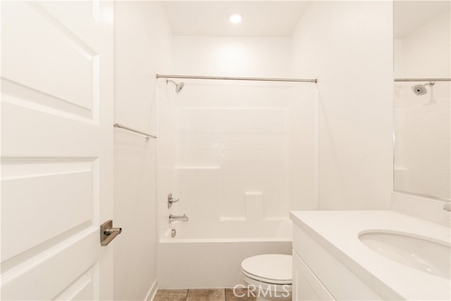 Detail Gallery Image 37 of 41 For 3962 Lavine Way #111,  Corona,  CA 92883 - 3 Beds | 2/1 Baths