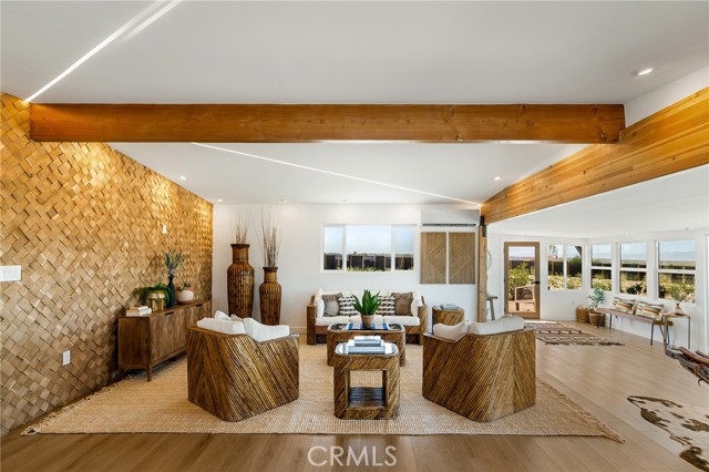 70315 Indian Trail, 29 Palms CA: https://media.crmls.org/medias/4bbc351f-971a-4e36-a9af-9e7873838413.jpg