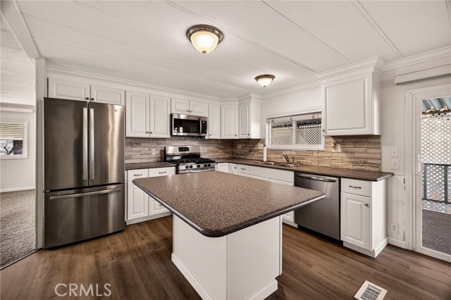 Detail Gallery Image 11 of 49 For 701 E Lassen #173,  Chico,  CA 95973 - 2 Beds | 2 Baths