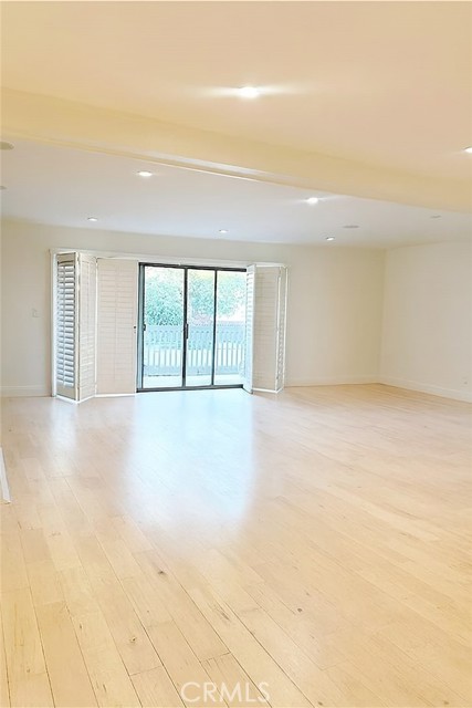 Front Image Thumbnail for CRSR25248516