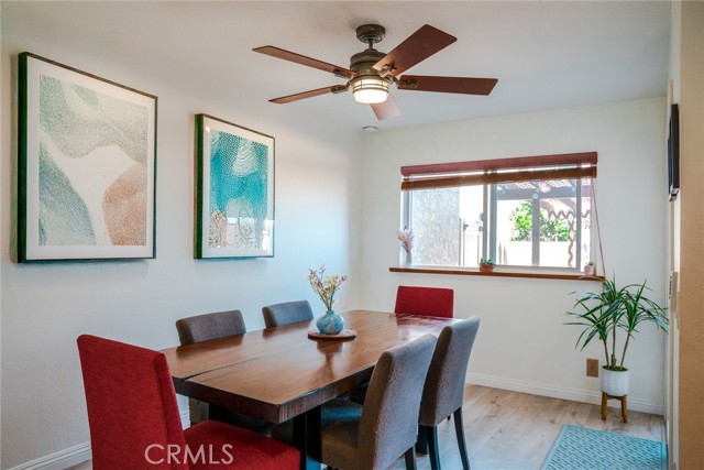 54 Oval Road, Irvine CA: https://media.crmls.org/medias/4bc0c9cf-e741-448a-a869-84efd173d176.jpg