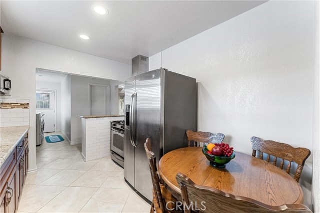 Detail Gallery Image 25 of 43 For 11004 S Van Ness Ave, Los Angeles,  CA 90047 - 2 Beds | 2 Baths