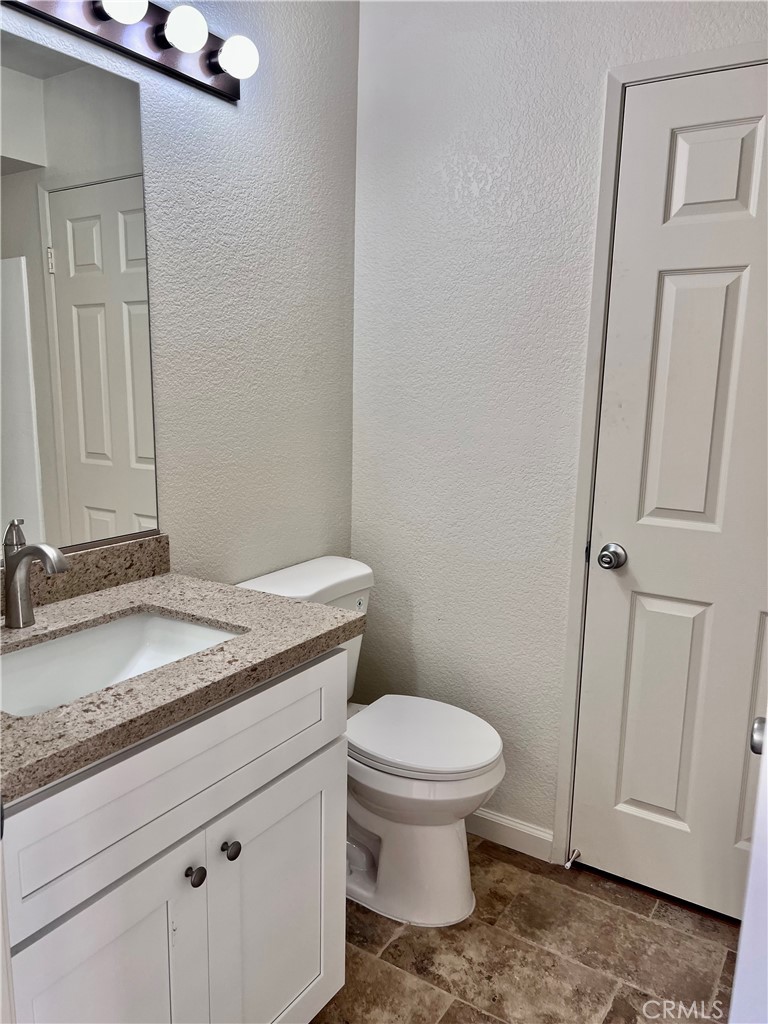 https://media.crmls.org/medias/4bc2183b-2a45-41d5-8ba2-4b881eb0cfab.jpg?preset=X-Large