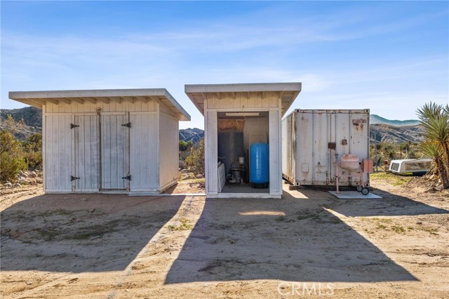 Detail Gallery Image 28 of 64 For 9016 Rose Eden Dr, Morongo Valley,  CA 92256 - 3 Beds | 3 Baths