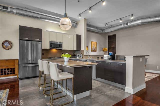 Detail Gallery Image 6 of 21 For 13320 Beach #202,  Marina Del Rey,  CA 90292 - 2 Beds | 2 Baths