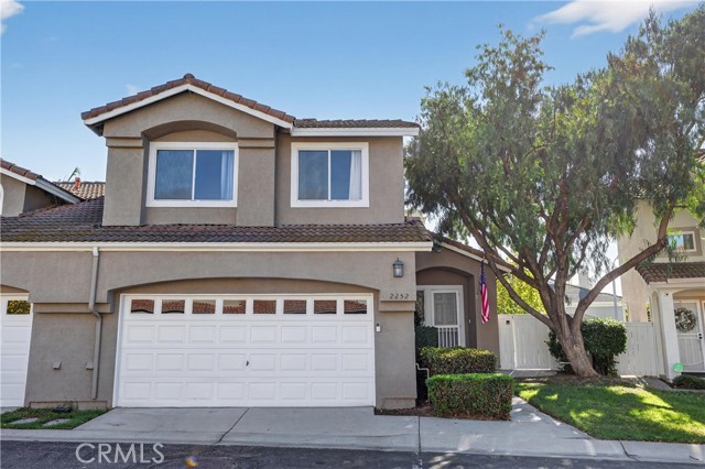 Detail Gallery Image 2 of 41 For 2252 Ascot, Corona,  CA 92879 - 3 Beds | 2/1 Baths