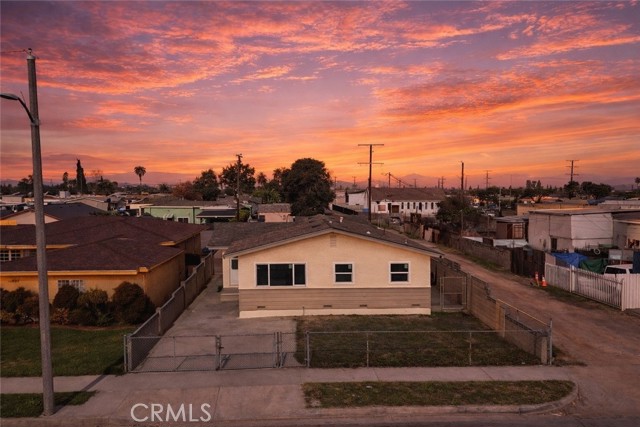 Detail Gallery Image 2 of 3 For 813 W Stockwell, Compton,  CA 90222 - 3 Beds | 2 Baths