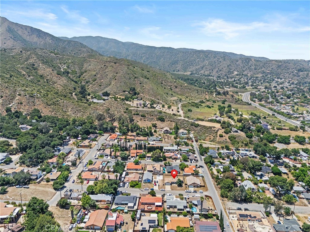 https://media.crmls.org/medias/4bc3ccea-804a-43fa-bbcb-efa831d4b5c6.jpg?preset=X-Large