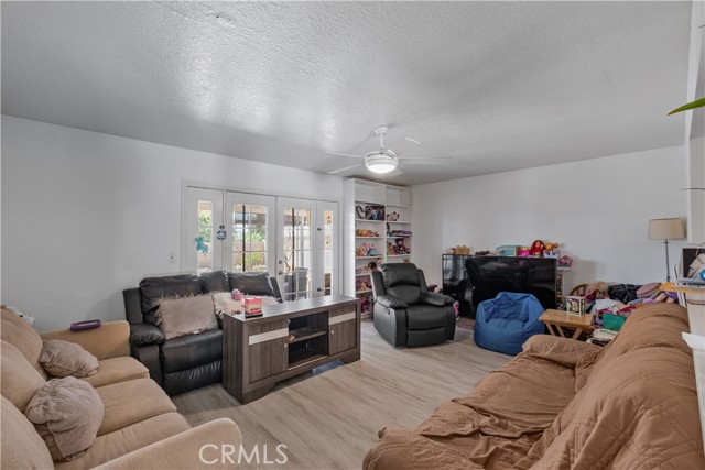 Detail Gallery Image 9 of 28 For 1062 Golden Rain St, Upland,  CA 91786 - 4 Beds | 2 Baths