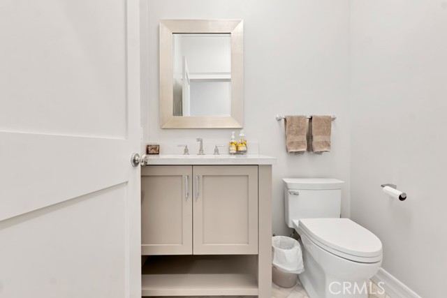 Image 13 of 69 For 15460 La Maida Street