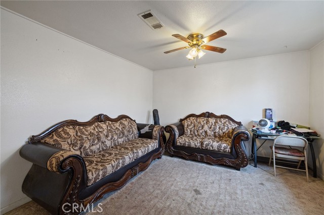 Detail Gallery Image 5 of 20 For 803 Gomes Dr, Firebaugh,  CA 93622 - 3 Beds | 2 Baths