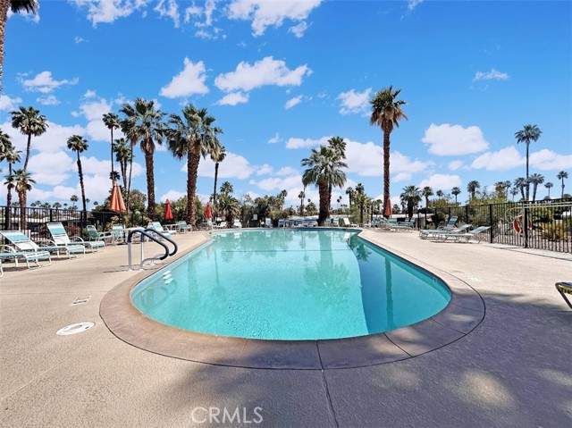 Detail Gallery Image 18 of 21 For 199 Juniper, Palm Springs,  CA 92264 - 2 Beds | 2 Baths