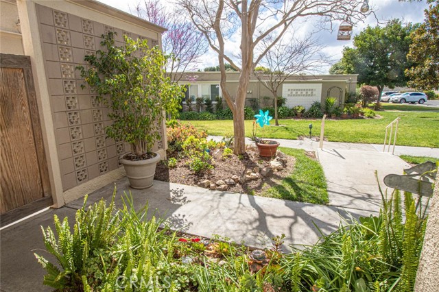 Image 2 for 387 Avenida Castilla #F, Laguna Woods, CA 92637