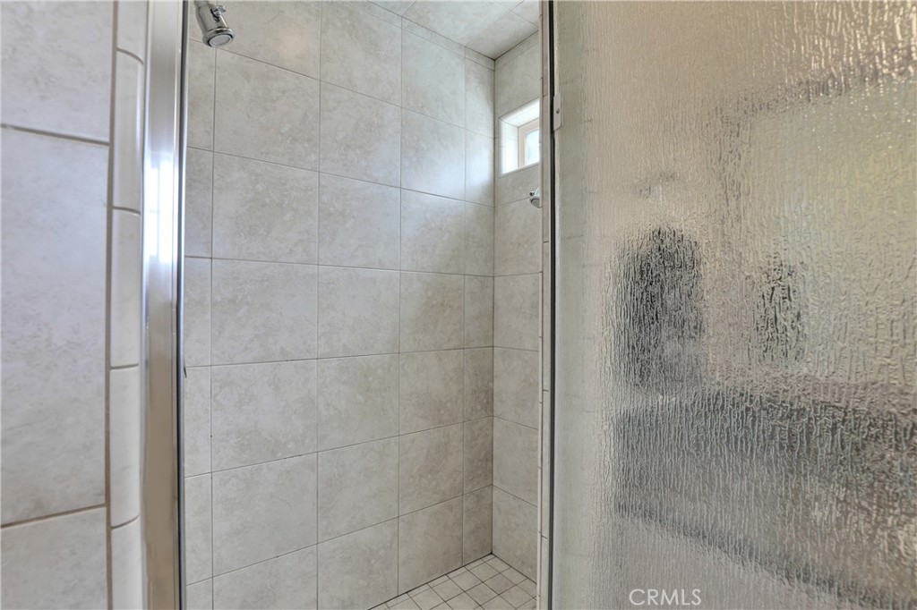 MLS #OC25128179 img 18